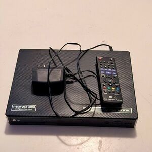 LG Black Blu-ray Disc Player with Remote and Charger